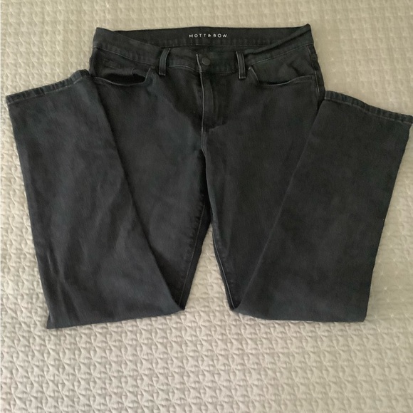 Mott & Bow Black Jeans Sz 29W 30L - Picture 2 of 3